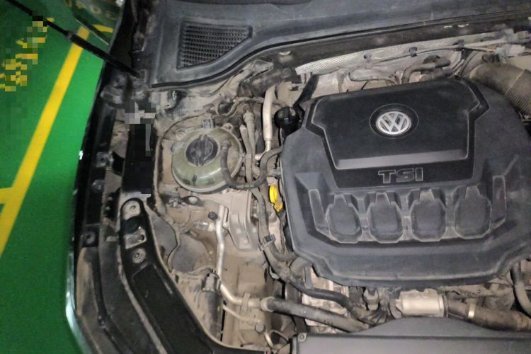 Used Volkswagen Passat 2019 330TSI Prestige Edition China VI Standard Engine Bay Right