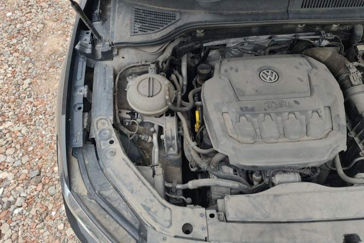 Used Volkswagen Passat 2019 330TSI Luxury Edition China V Standard Engine Bay Right