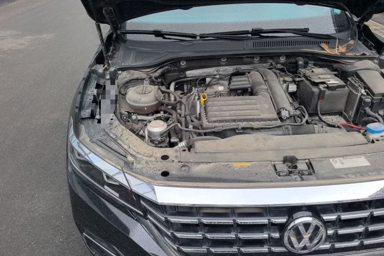 Used Volkswagen Passat 2019 280TSI Business Edition China VI Engine Bay Right