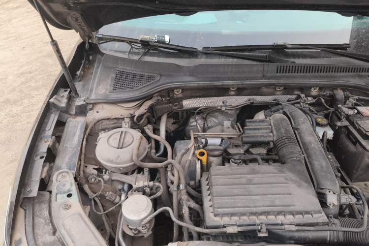 Used Volkswagen Passat 2019 280TSI Elite Edition China VI Standard Engine Bay Right