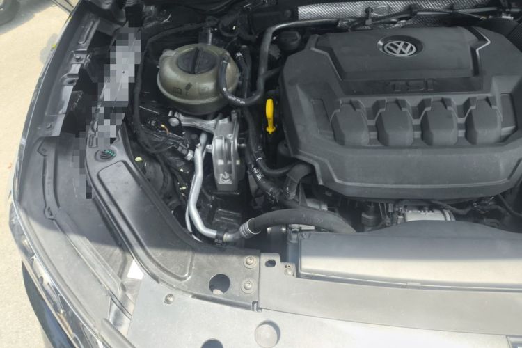 Used Volkswagen Passat 2019 330TSI Elite Edition China VI Engine Bay Right