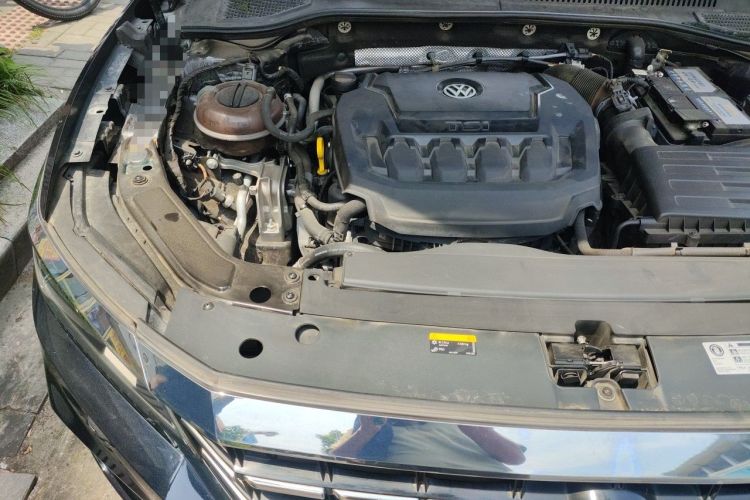 Used Volkswagen Passat 2019 330TSI Luxury Edition China V Standard Engine Bay Right