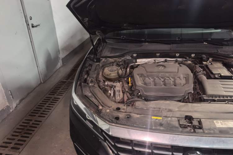 Used Volkswagen Passat 2019 330TSI Elite Edition China V Standard Engine Bay Right