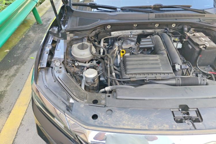 Used Volkswagen Passat 2019 280TSI Business Edition China VI Engine Bay Right