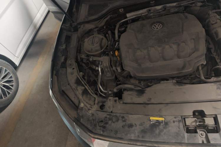 Used Volkswagen Passat 2019 330TSI Elite Edition China VI Engine Bay Right
