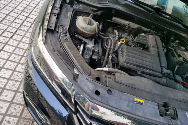 Used Volkswagen Passat 2019 280TSI Elite Edition China V Standard Engine Bay Right