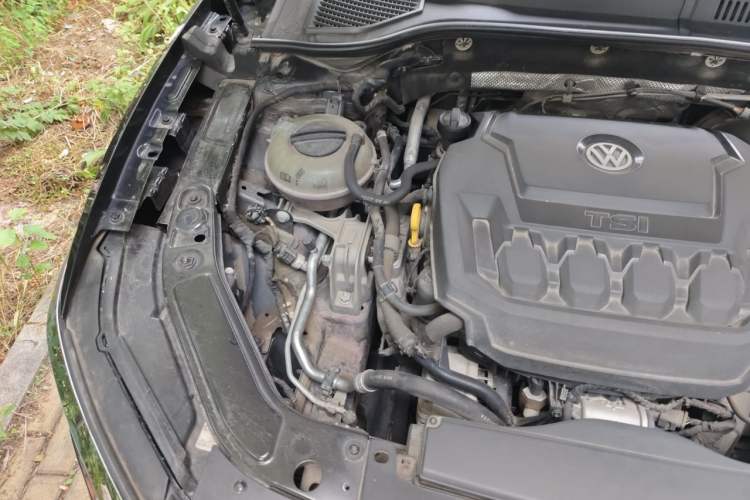 Used Volkswagen Passat 2019 330TSI Elite Edition China V Standard Engine Bay Right