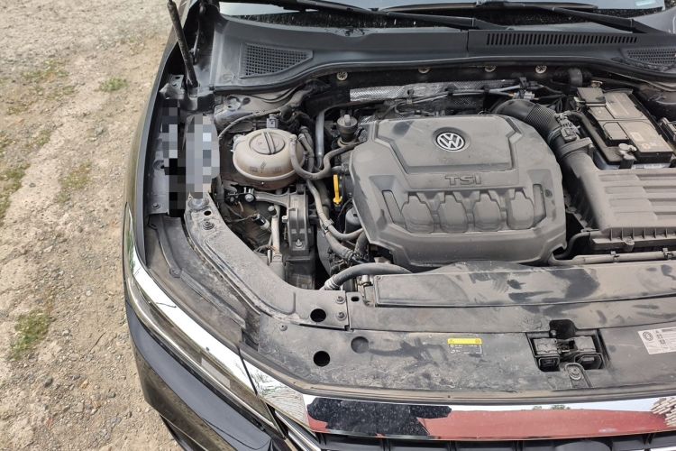 Used Volkswagen Passat 2019 330TSI Luxury Edition China VI Standard Engine Bay Right