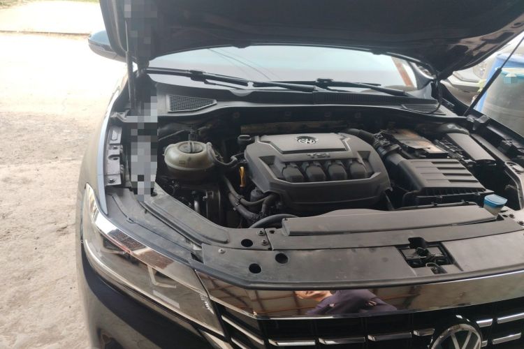 Used Volkswagen Passat 2019 330TSI Elite Edition China VI Engine Bay Right