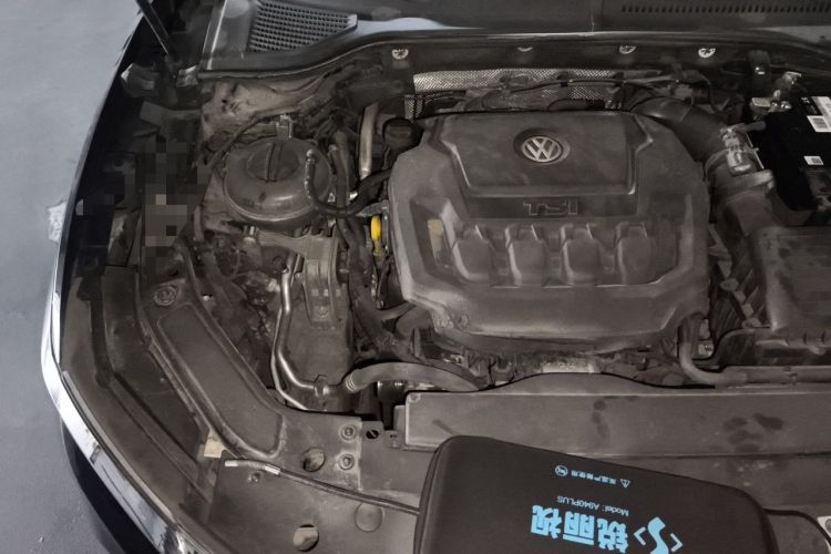 Used Volkswagen Passat 2019 330TSI Elite Edition China VI Engine Bay Right