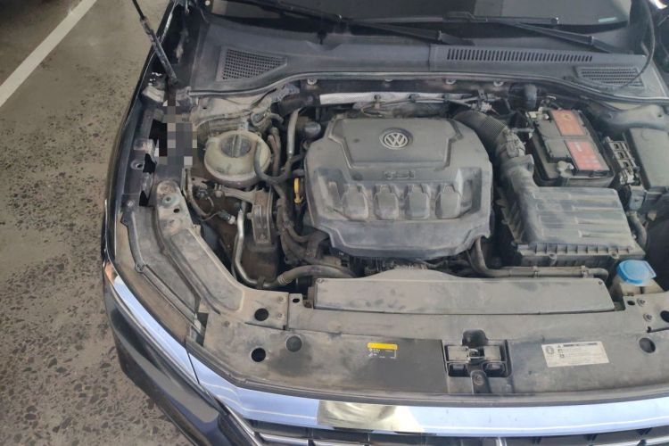 Used Volkswagen Passat 2019 330TSI Elite Edition China VI Engine Bay Right