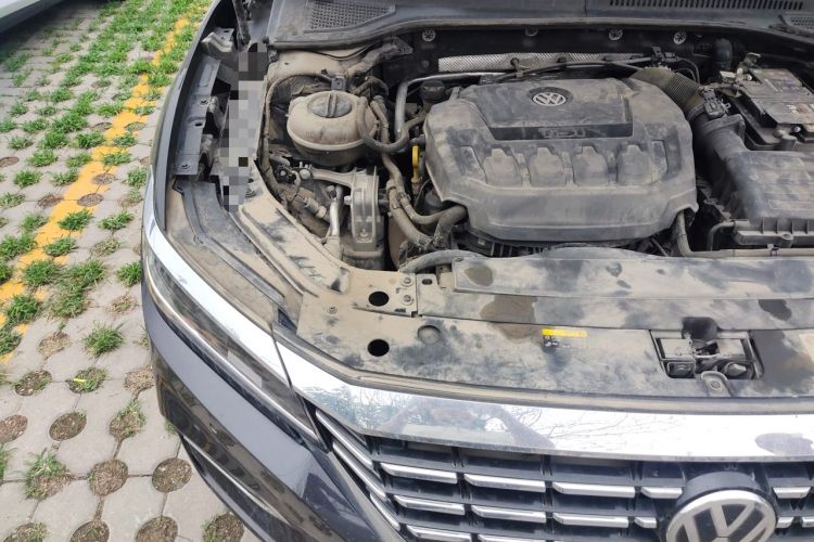 Used Volkswagen Passat 2019 330TSI Luxury Edition China VI Standard Engine Bay Right
