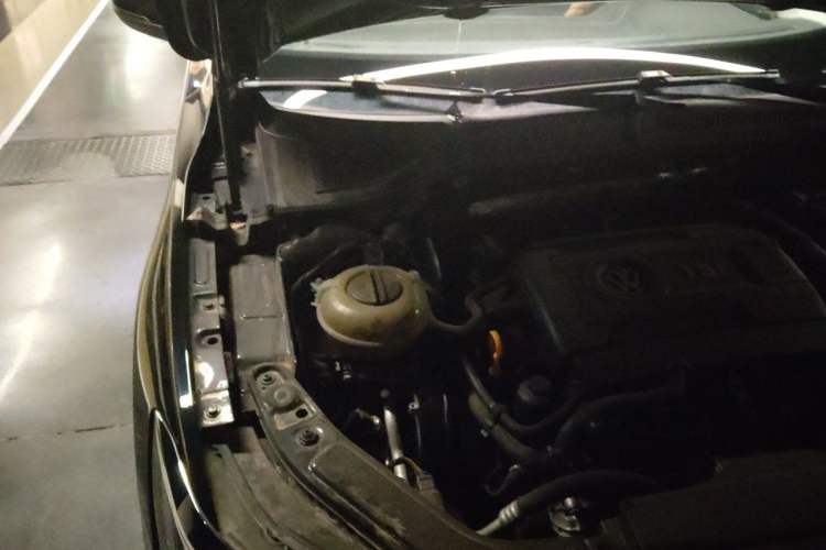 Used Volkswagen Passat 2019 380TSI Luxury Edition China VI Standard Engine Bay Right