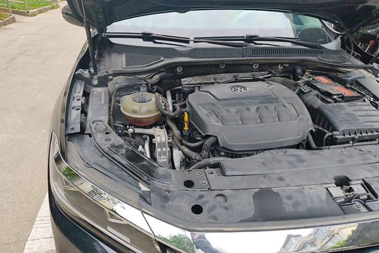 Used Volkswagen Passat 2019 330TSI Elite Edition China V Standard Engine Bay Right