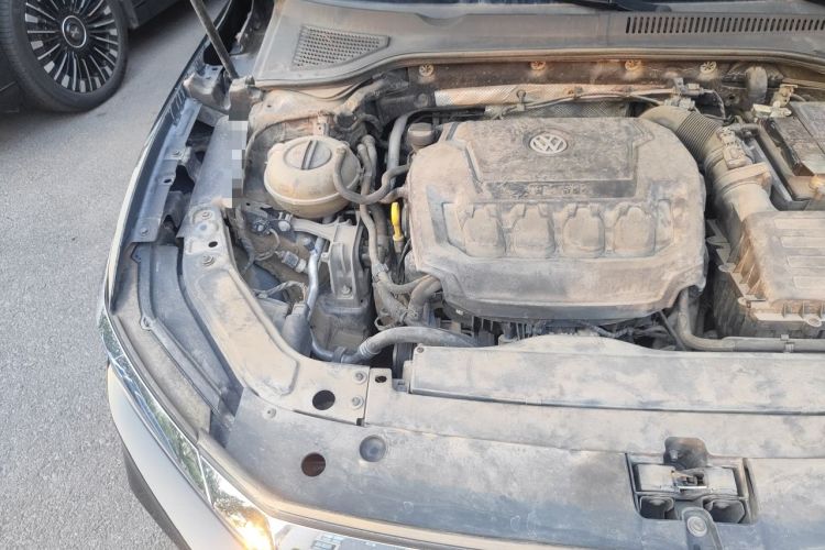 Used Volkswagen Passat 2019 330TSI Luxury Edition China VI Standard Engine Bay Right