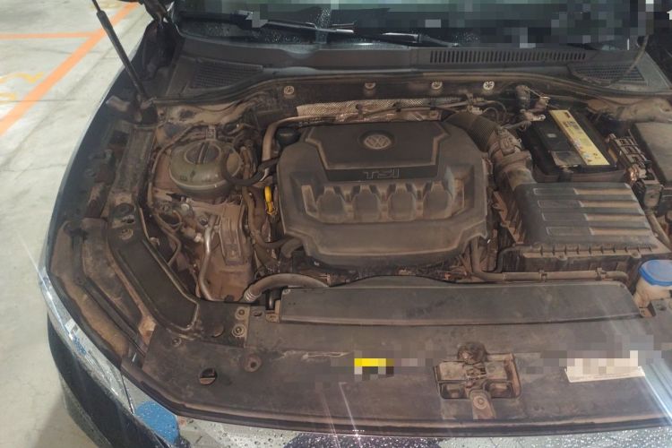 Used Volkswagen Passat 2019 330TSI Elite Edition China VI Engine Bay Right