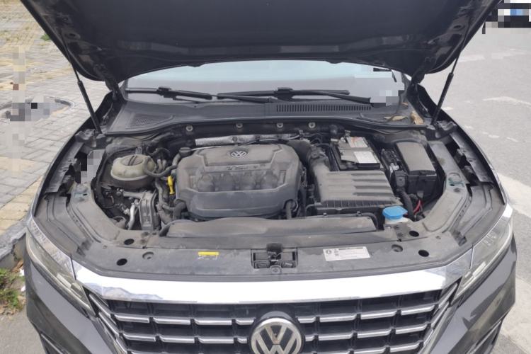 Used Volkswagen Passat 2019 330TSI Prestige Edition China V Standard Engine Bay