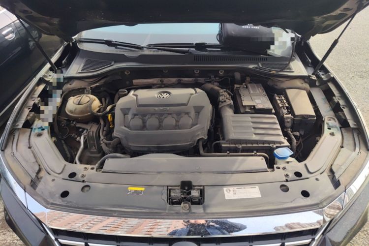 Used Volkswagen Passat 2019 330TSI Elite Edition China V Standard Engine Bay