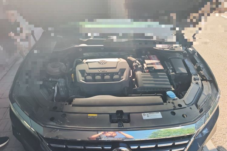 Used Volkswagen Passat 2019 330TSI Luxury Edition China VI Standard Engine Bay