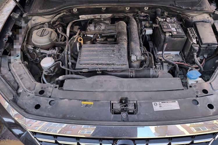 Used Volkswagen Passat 2019 280TSI Elite Edition China VI Standard Engine Bay