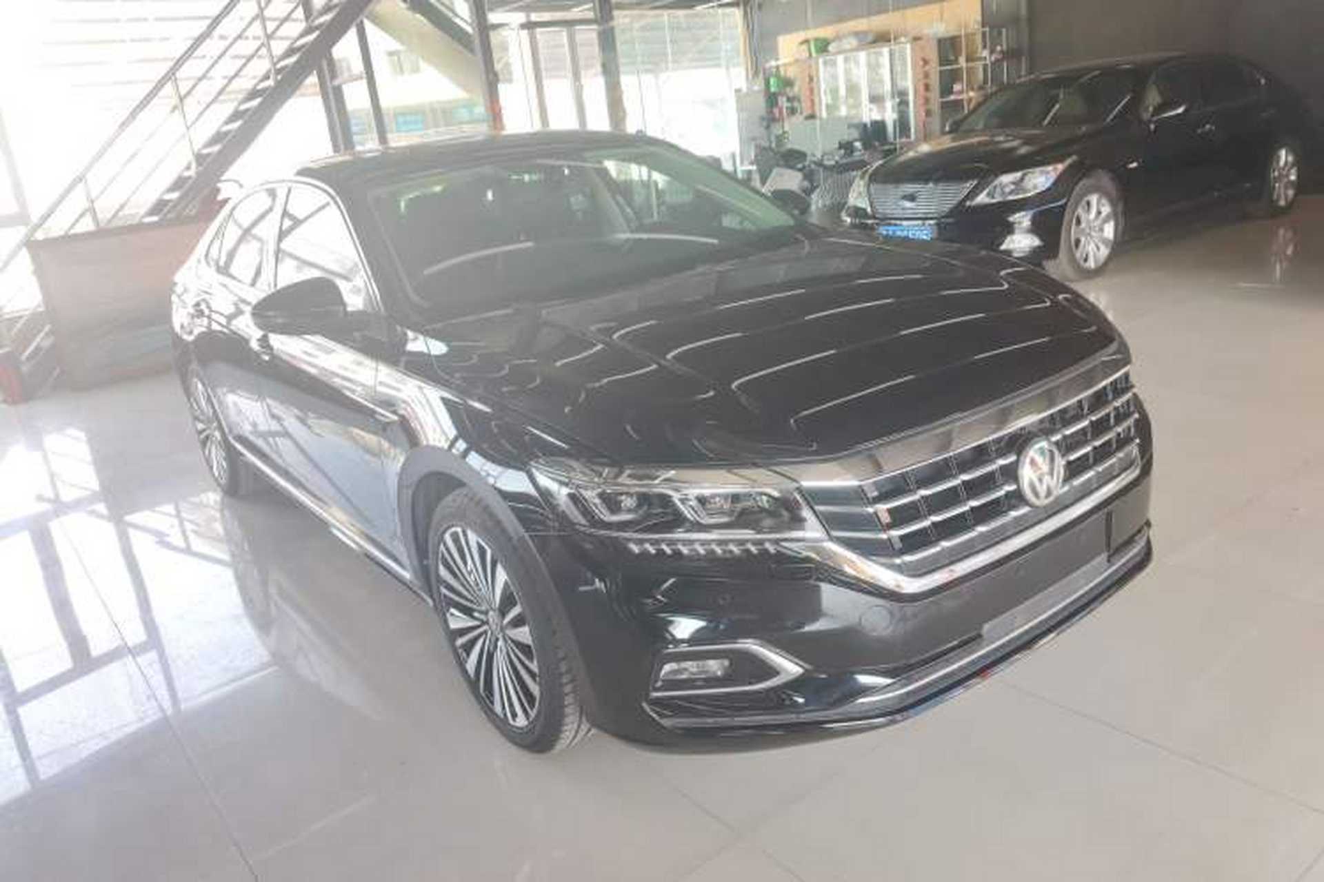 Used Volkswagen Passat 2019 330TSI Luxury Edition China VI Standard Exterior 1