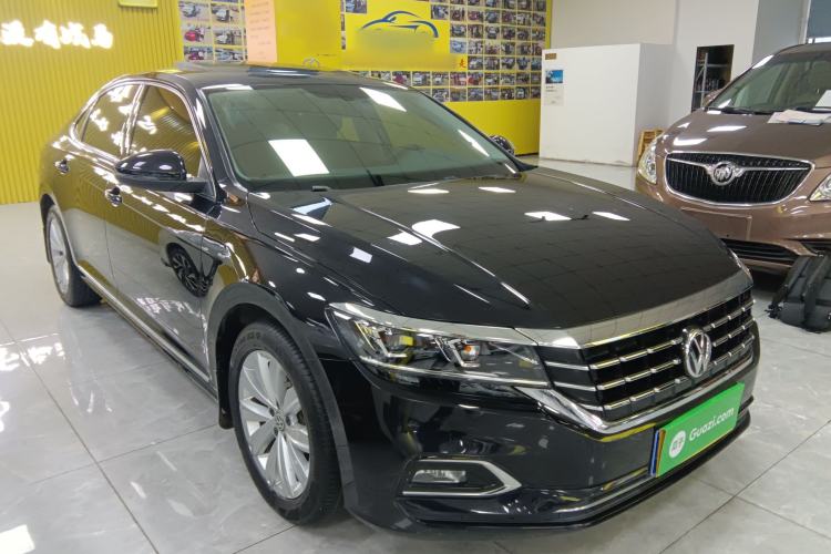 Used Volkswagen Passat 2019 330TSI Elite Edition China VI Exterior 1
