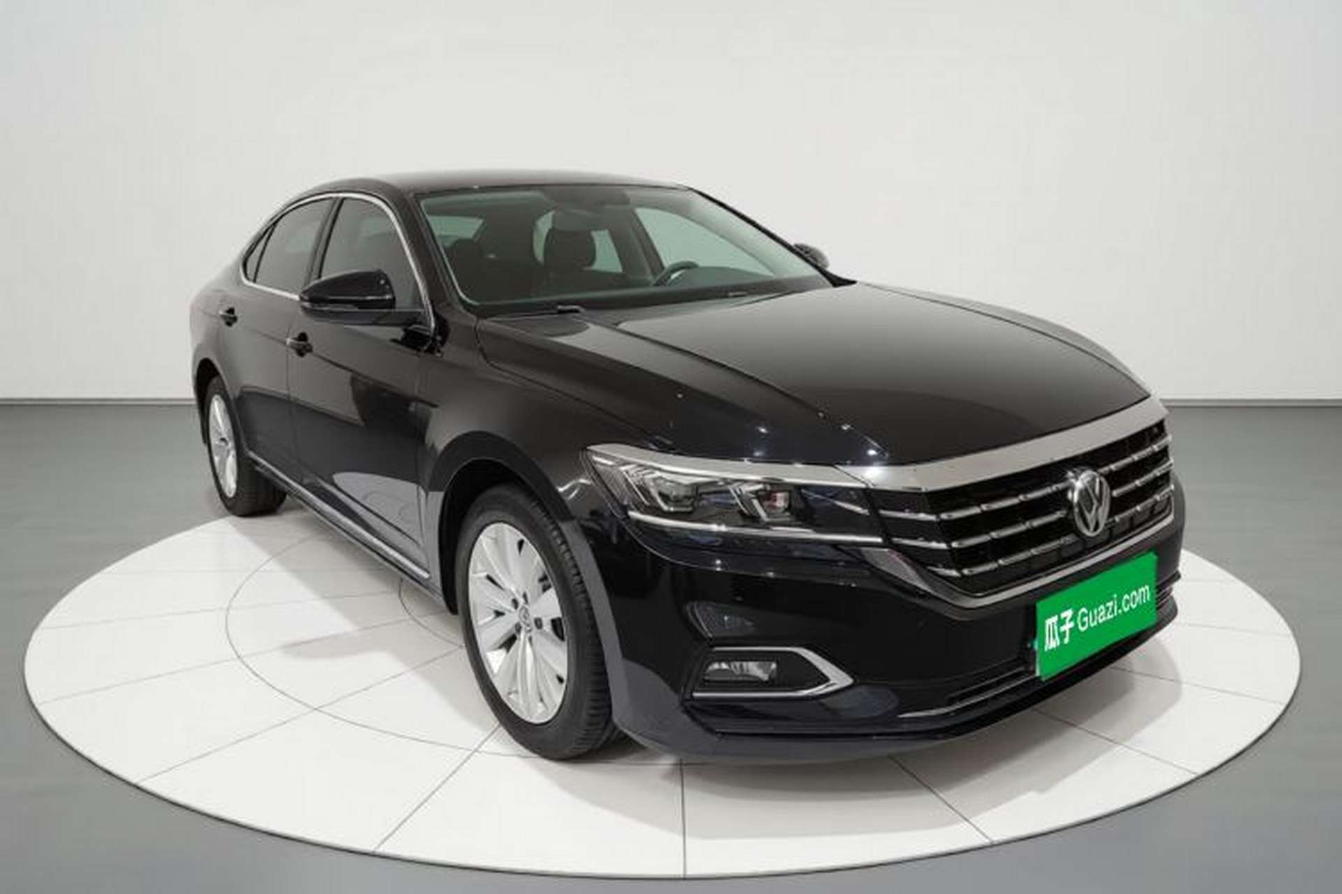 Used Volkswagen Passat 2019 330TSI Elite Edition China VI Exterior 1