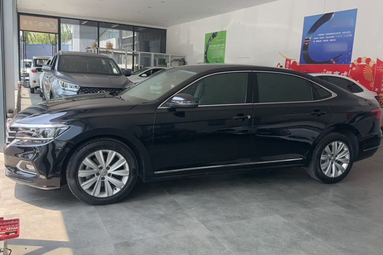 Used Volkswagen Passat 2019 330TSI Elite Edition China VI Exterior 1