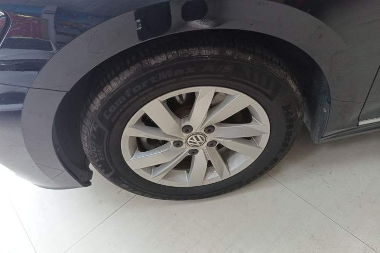 Used Volkswagen Passat 2019 280TSI Business Edition China VI Exterior 1