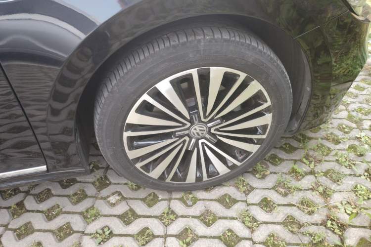 Used Volkswagen Passat 2019 380TSI Prestige Edition China VI Standard Exterior 1
