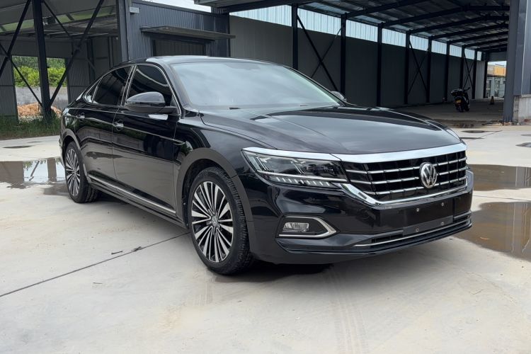 Used Volkswagen Passat 2019 330TSI Luxury Edition China VI Standard Exterior 1