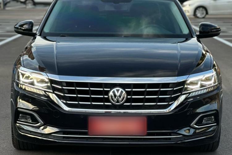 Used Volkswagen Passat 2019 330TSI Luxury Edition China VI Standard Exterior 1
