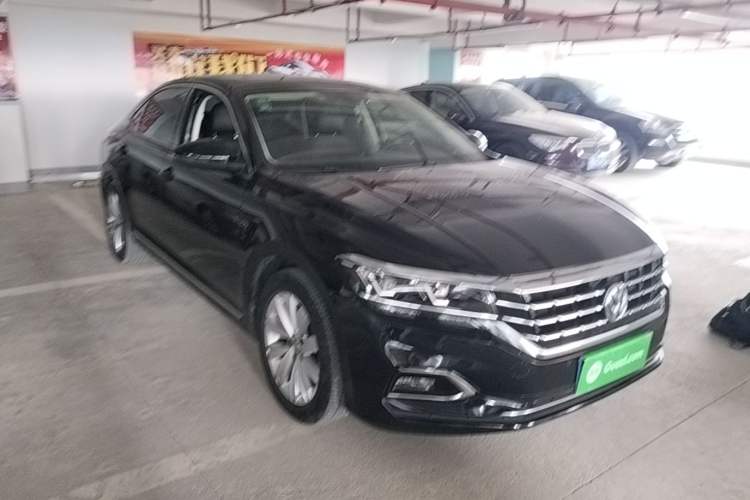 Used Volkswagen Passat 2019 330TSI Elite Edition China VI Exterior 1