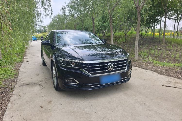 Used Volkswagen Passat 2019 330TSI Elite Edition China VI Exterior 1