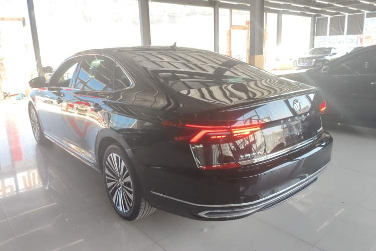 Used Volkswagen Passat 2019 330TSI Luxury Edition China VI Standard Exterior 2