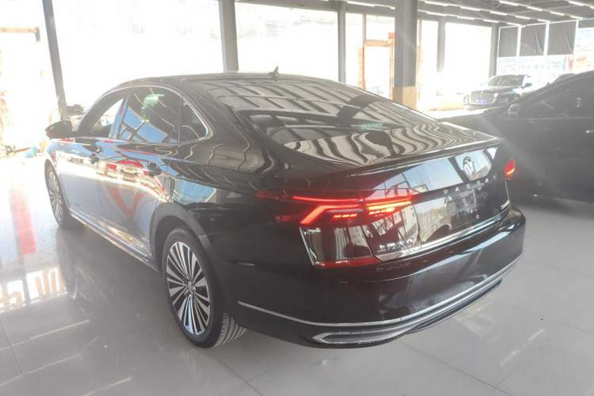 Used Volkswagen Passat 2019 330TSI Luxury Edition China VI Standard Exterior 2