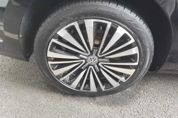 Used Volkswagen Passat 2019 330TSI Prestige Edition China VI Standard Exterior 2