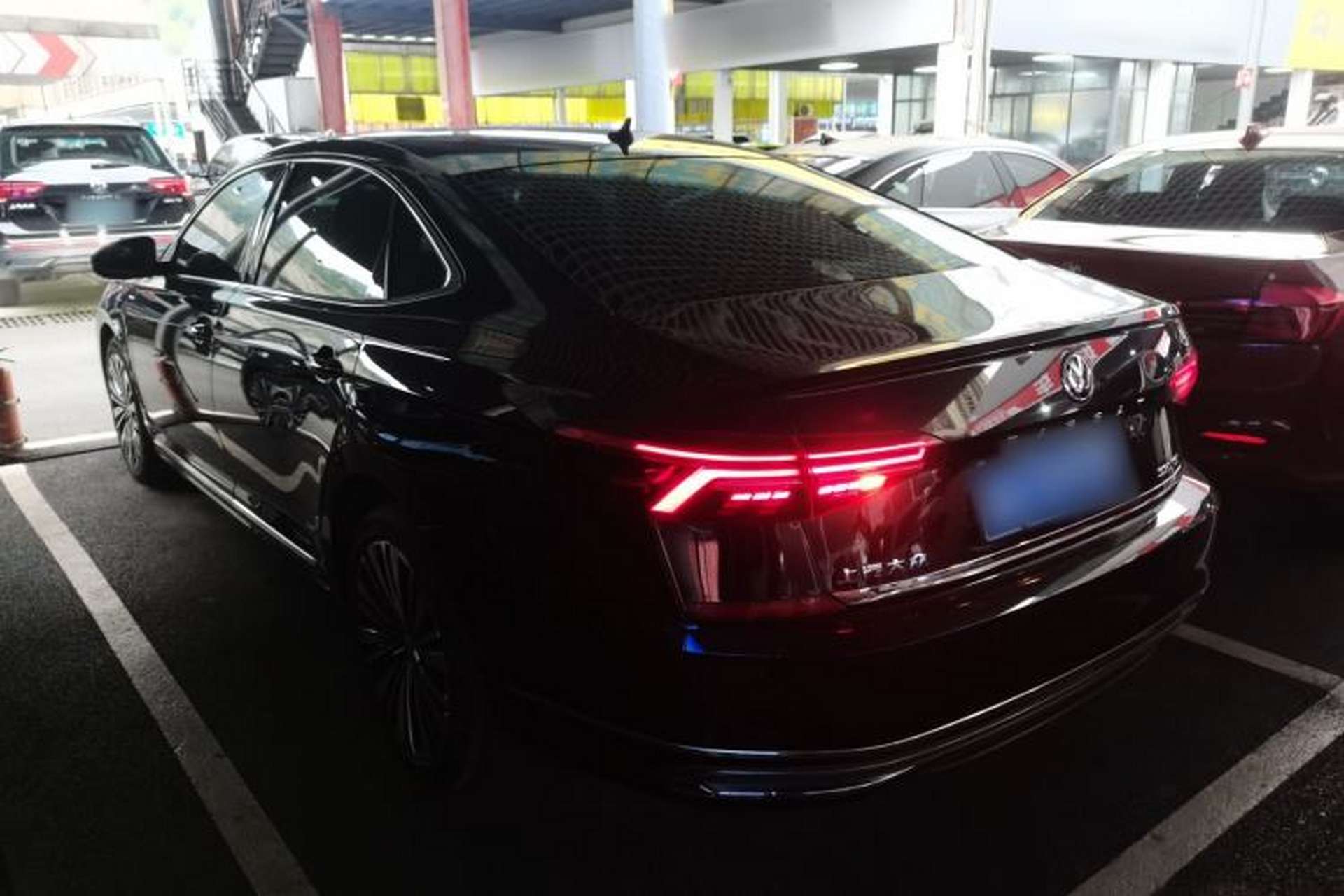 Used Volkswagen Passat 2019 330TSI Luxury Edition China VI Standard Exterior 2