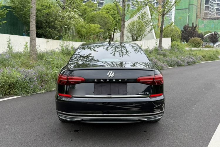 Used Volkswagen Passat 2019 380TSI Luxury Edition China VI Standard Exterior 2