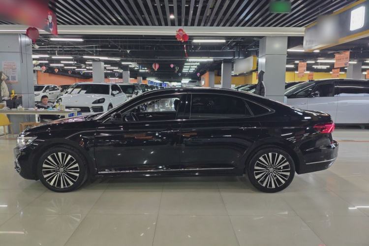 Used Volkswagen Passat 2019 330TSI Luxury Edition China VI Standard Exterior 2