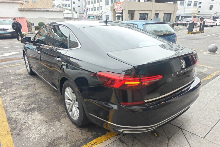 Used Volkswagen Passat 2019 330TSI Elite Edition China VI Exterior 2
