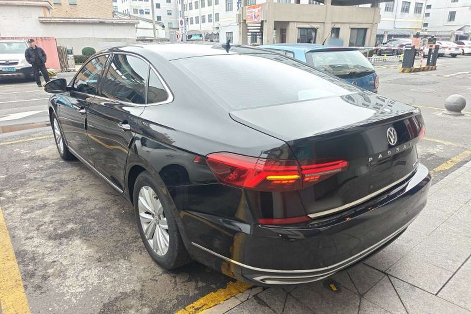Used Volkswagen Passat 2019 330TSI Elite Edition China VI Exterior 2