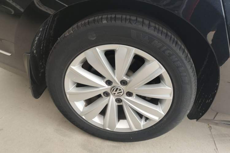 Used Volkswagen Passat 2019 330TSI Elite Edition China VI Exterior 2