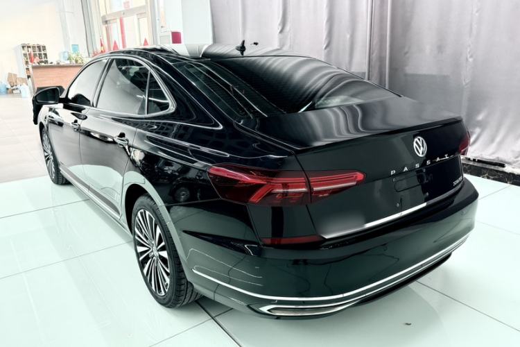 Used Volkswagen Passat 2019 330TSI Luxury Edition China VI Standard Exterior 2