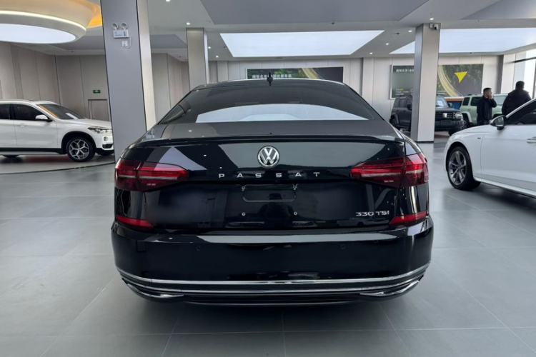Used Volkswagen Passat 2019 330TSI Elite Edition China VI Exterior 2