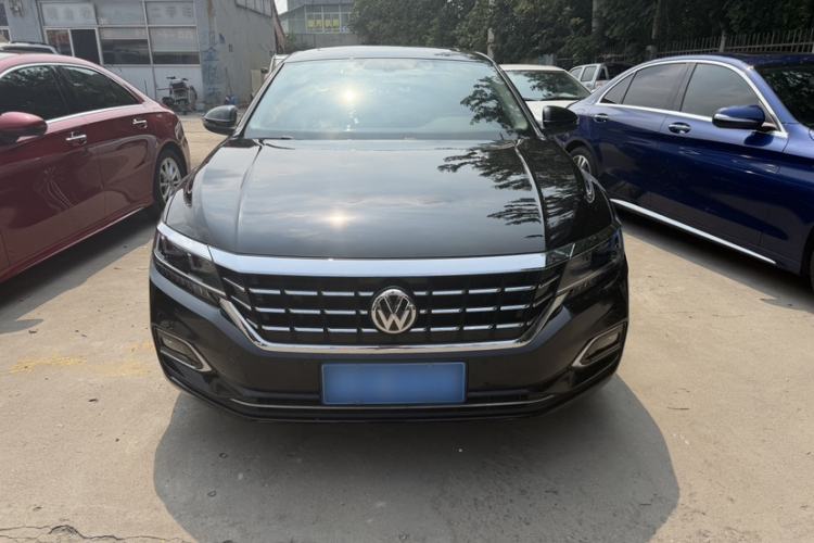 Used Volkswagen Passat 2019 330TSI Luxury Edition China VI Standard Exterior 3