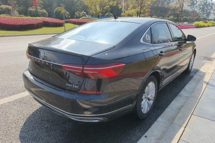 Used Volkswagen Passat 2019 330TSI Elite Edition China VI Exterior 3