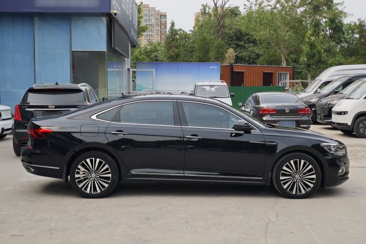 Used Volkswagen Passat 2019 330TSI Luxury Edition China VI Standard Exterior 3
