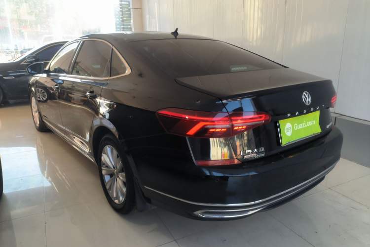 Used Volkswagen Passat 2019 330TSI Elite Edition China VI Exterior 3