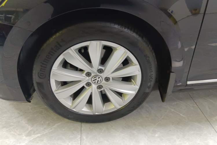 Used Volkswagen Passat 2019 330TSI Elite Edition China VI Exterior 4